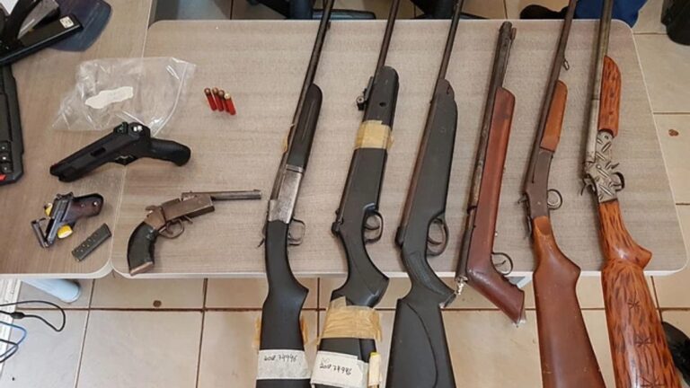 Operação prende oito e apreende nove armas em São José do Rio Claro