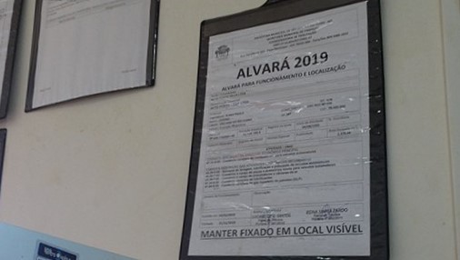 Empreendedores inadimplentes devem solicitar regularização do alvará